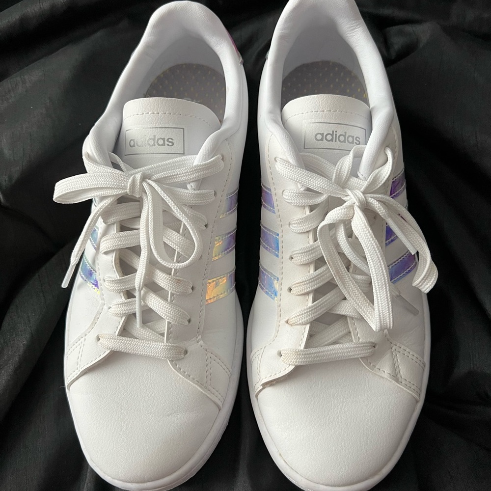 Like new adidas. With halo graphic stripes.